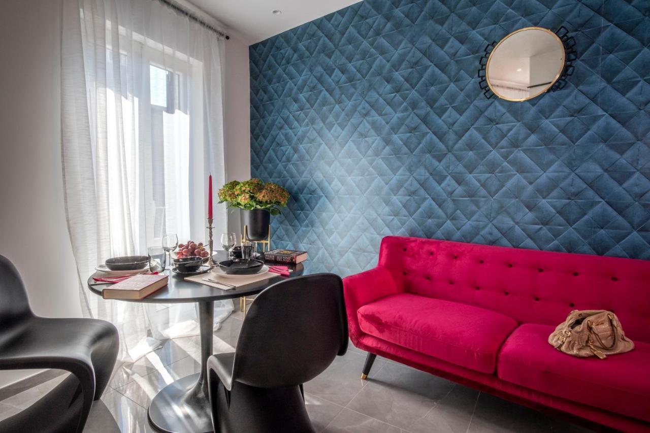 36 Steps In Tasso Square Apartment Соренто Екстериор снимка